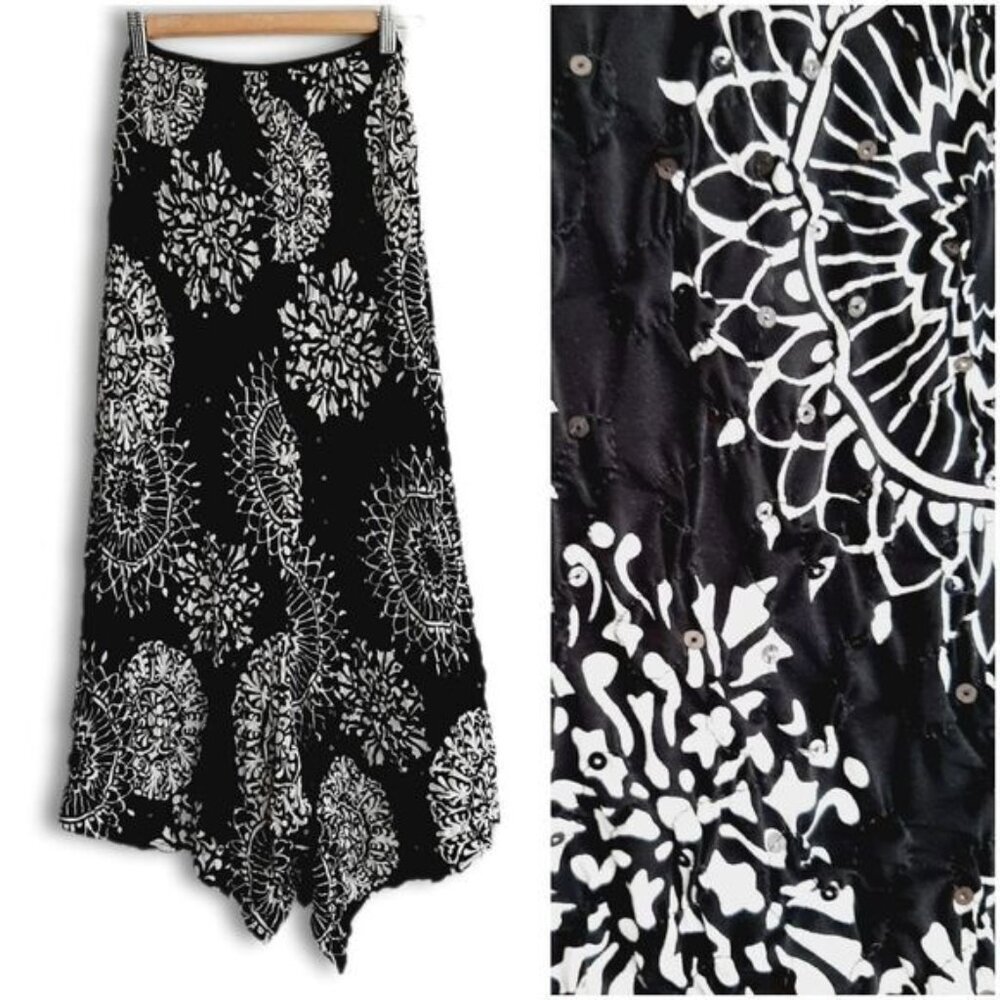 JOSEPH RIBKOFF Asymmetric Hem Crinkle Fabric Midi Skirt B&W Mandala Floral Sz XS